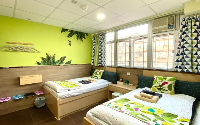 Paris Guesthouse