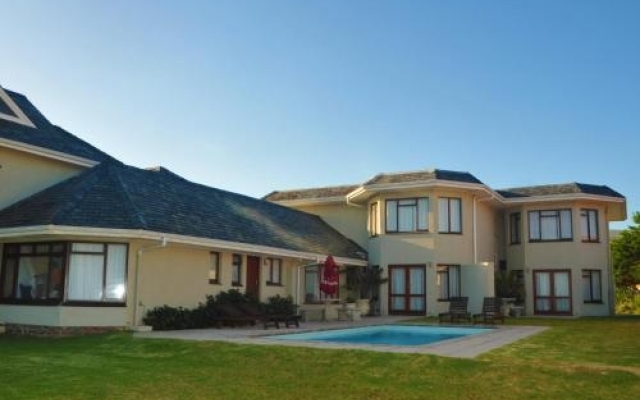 Sandbaai Country House