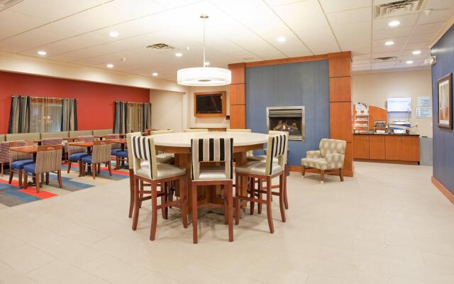Holiday Inn Express Hotel & Suites Beatrice by IHG