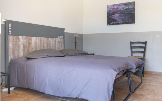 Secluded Villa in Lorgues With Private Pool