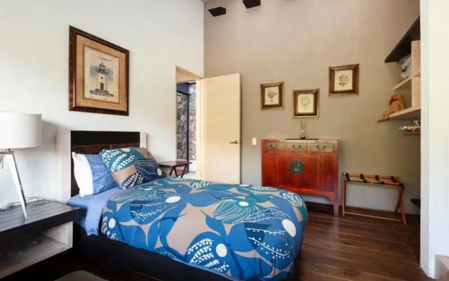 Casa Azul Lakeview Terrace Retreat in Avándaro