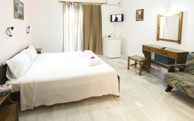 Revekka Rooms