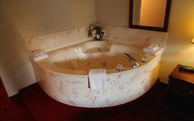 Branson Vacation Inn and Suites