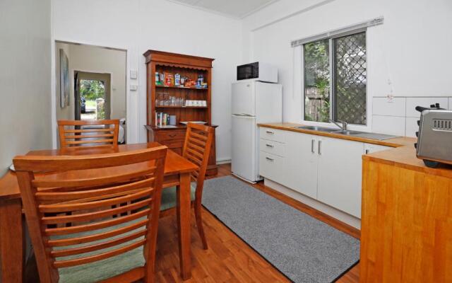 Easy Going Holiday Unit On Mckenzie Mk4