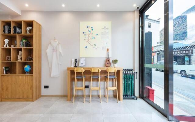 GreenTree Inn Ganzi Daochengzhou Scenic Area