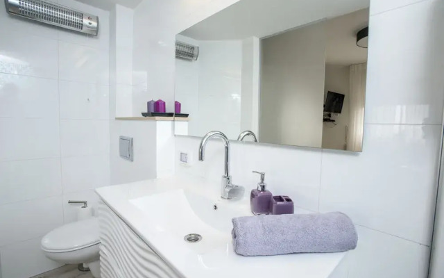 Eshkol Housing Carmel Center -Luxury Forest retreat