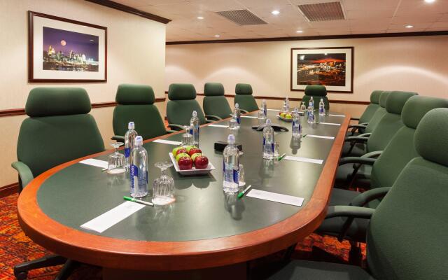 Holiday Inn Cincinnati Airport by IHG