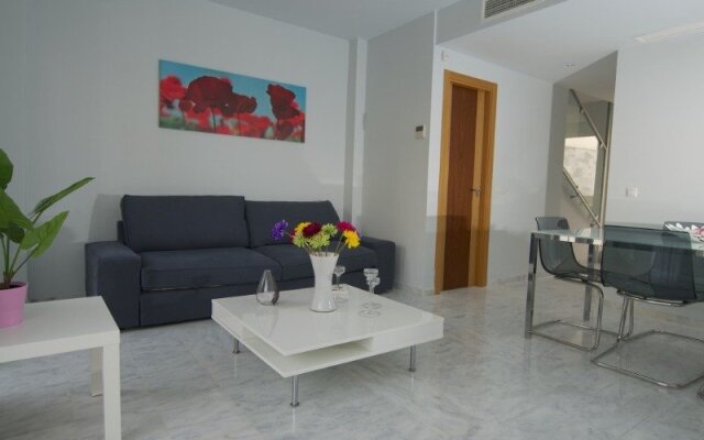 Apartamentos Calalucia