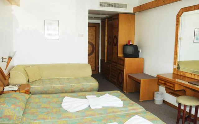 Rubi Hotel