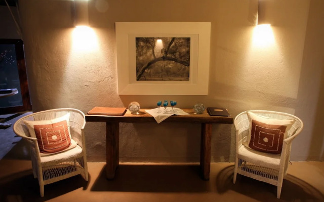 Nambiti Plains Private Game Lodge