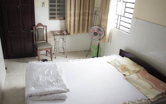 Phuong Binh Hotel