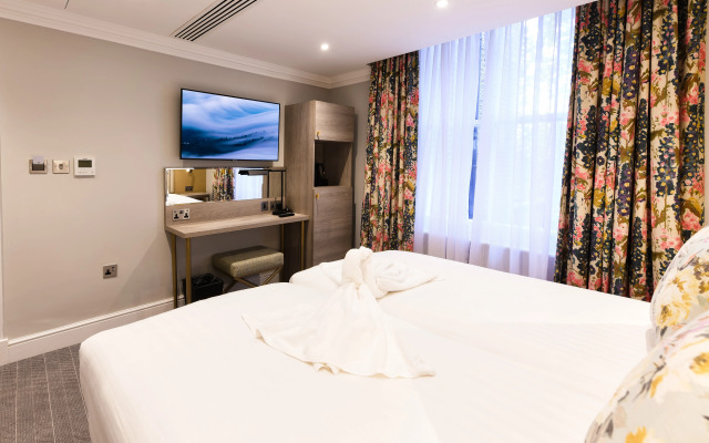 Byron Hotel London