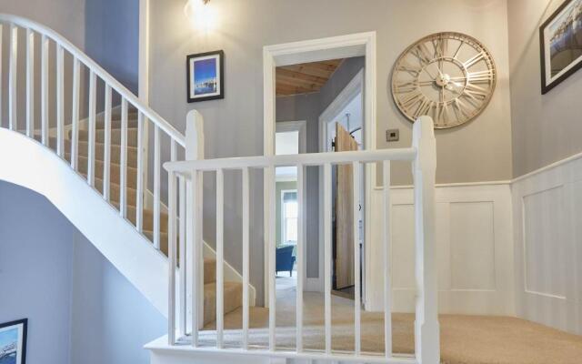 Host Stay Henderson House