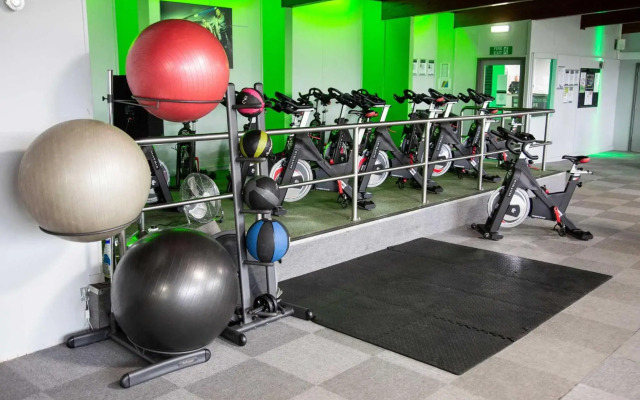 Beaumont House with FREE off-site Health Club - Adults Only