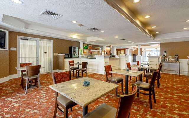 Quality Suites San Antonio Northeast