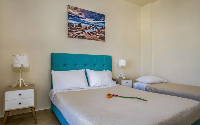Dione Apartment with Terrace near Kalathas beach