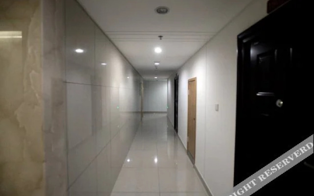 Yuanlan Yuntian Theme Hotel