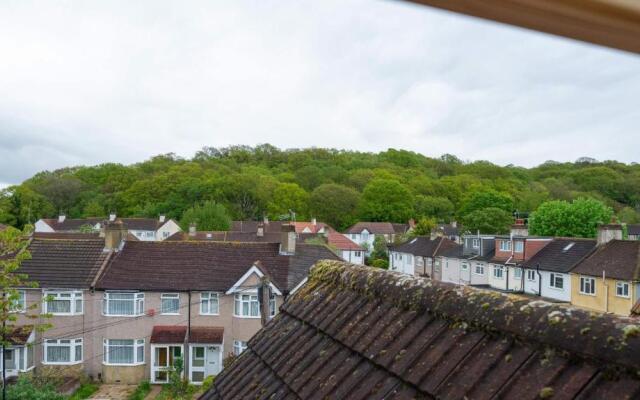 S6 Ensuite Loft Studio Space (Sandycroft Guest House)
