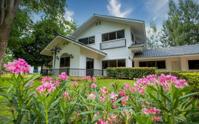 Phuphet Resort