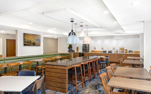 Fairfield Inn Evansville East