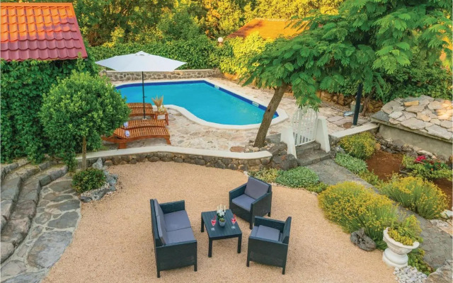 Three-Bedroom Holiday Home in Imotski