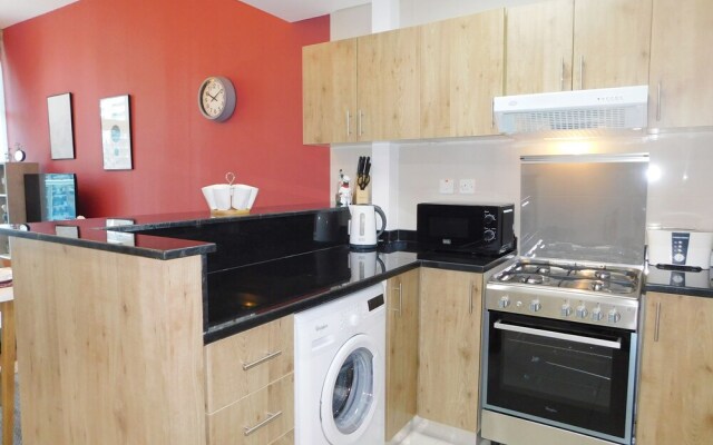 Luton Vacation Homes Continental Tower