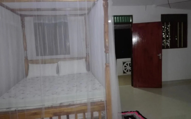 Yoho Green Garden Cabanas