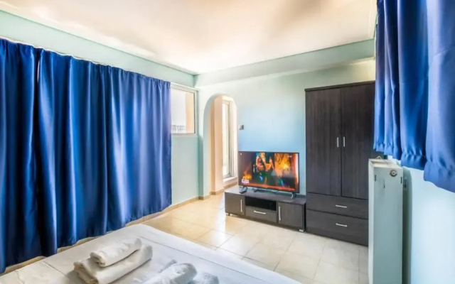Penthouse with big terrace 2 mins from the metro