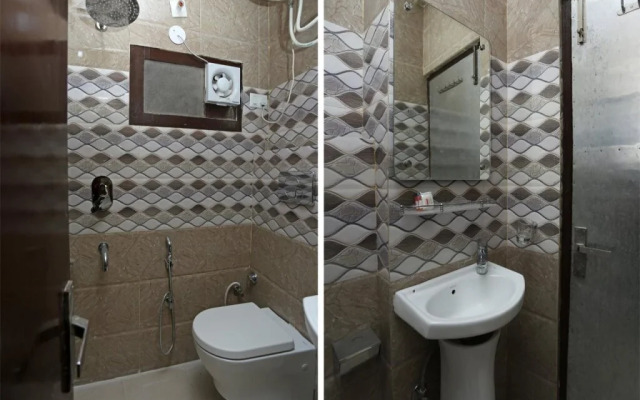 OYO 26156 Comfort Inn