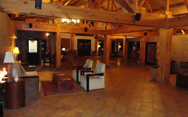 Kanatal Resorts & Spa