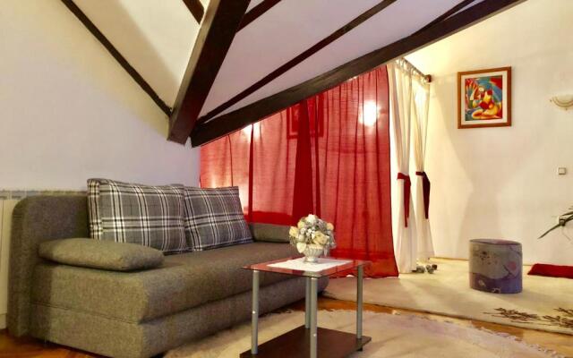 Two Story Studio Apartment Goranka