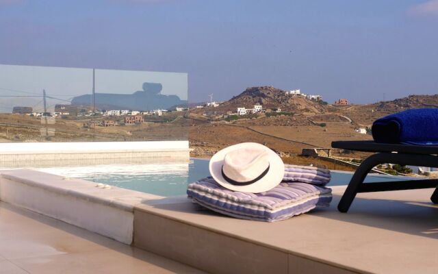 Ortus White Mykonian Luxury Villa