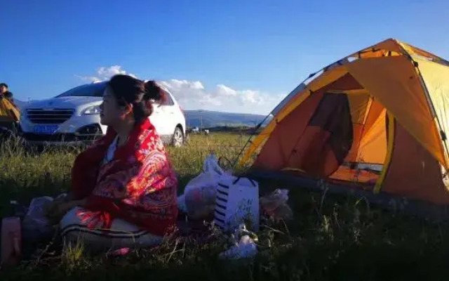 Flower House Girl Desert Camping Base