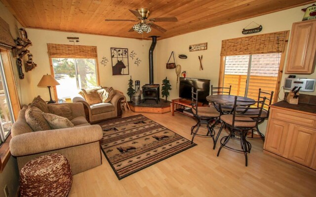 Little Bear 1079 by RedAwning