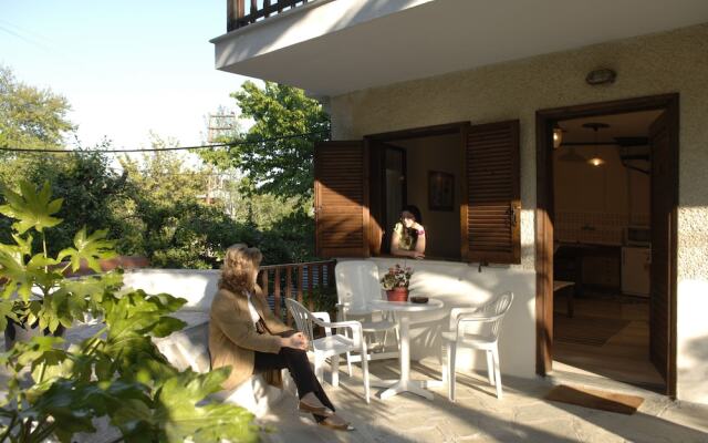 Magani Apartments & Maisonettes