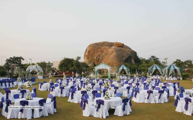 Lagoon Bay at Leonia Hotel