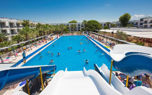 Corina Family Fun Club By Kispet HM