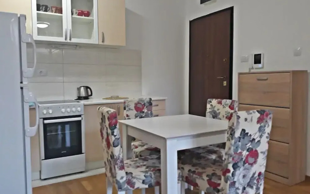 Center Apartment C 18