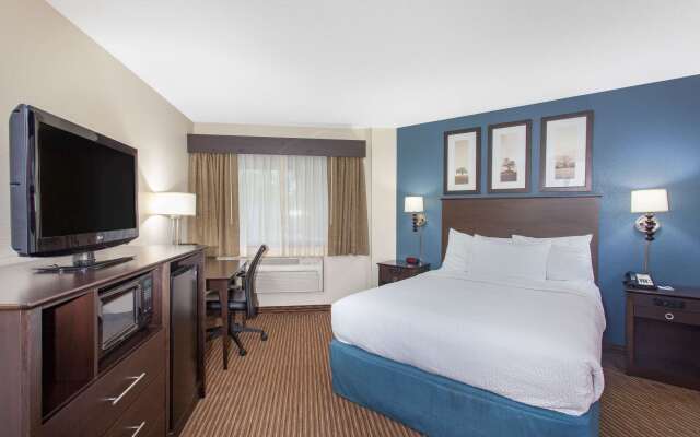 AmericInn by Wyndham Mankato Event Center