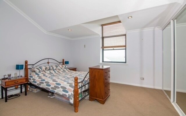 Spacious Apartment with Sea Views