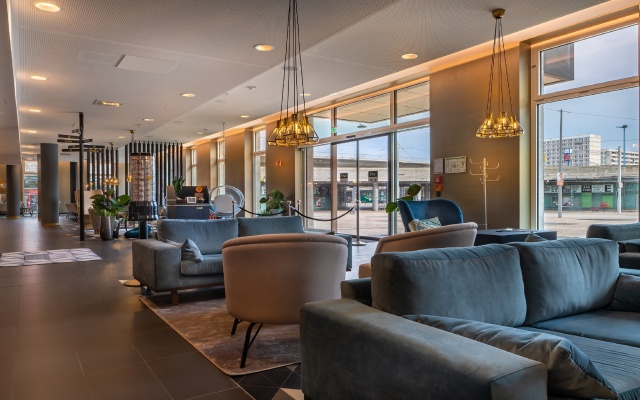 Holiday Inn - the niu, Ridge Halle Central Station by IHG