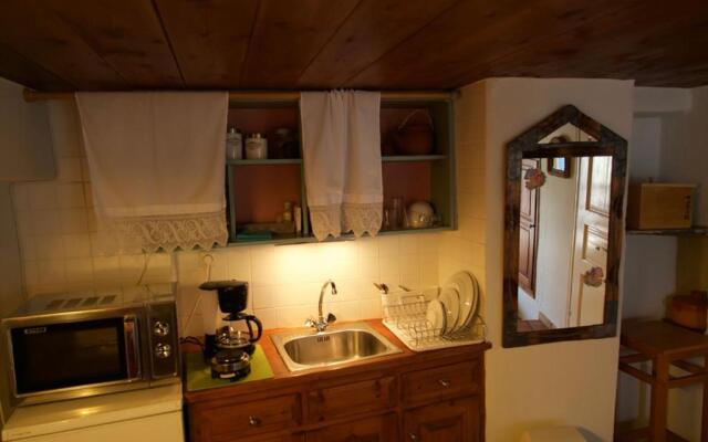 Alba Andros Studio