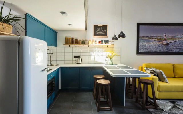 Two level apartment for 5