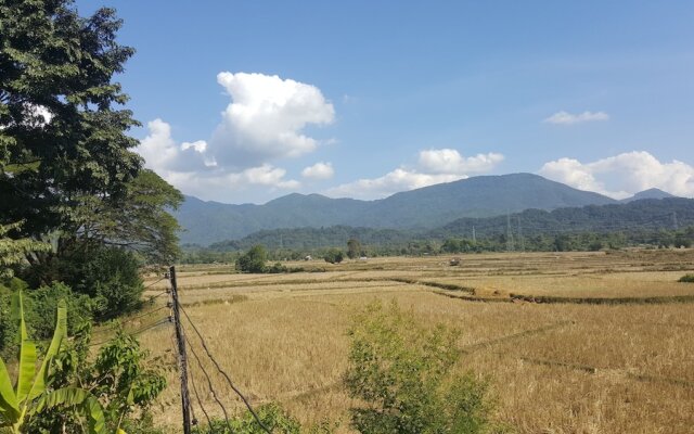 Vang Vieng Sunrise View Resort