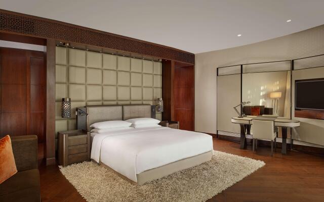 Grand Hyatt Abu Dhabi Hotel And Residences Emirates Pearl