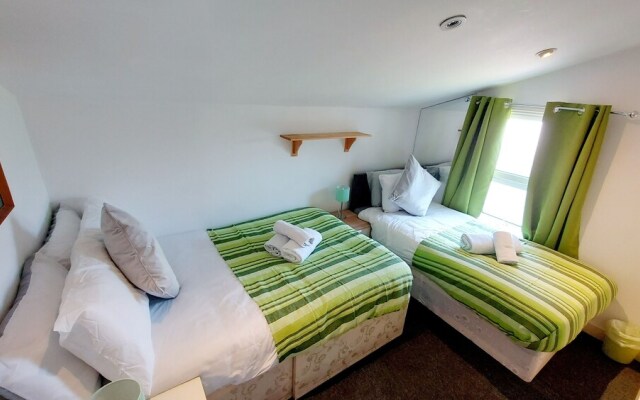 Victoria Heights - Beautiful 3-bed in Gillingham K