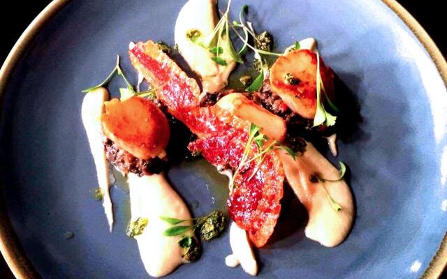 Seabreeze Restaurant With Rooms