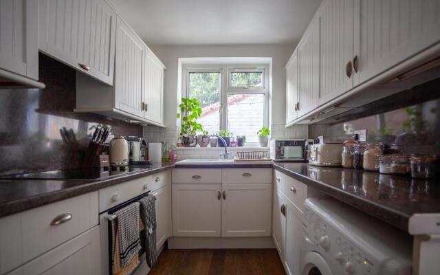 St Owen's Terrace by RentMyHouse