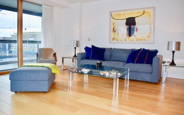 3 Bed Room Flat In Grand Canal With River Views