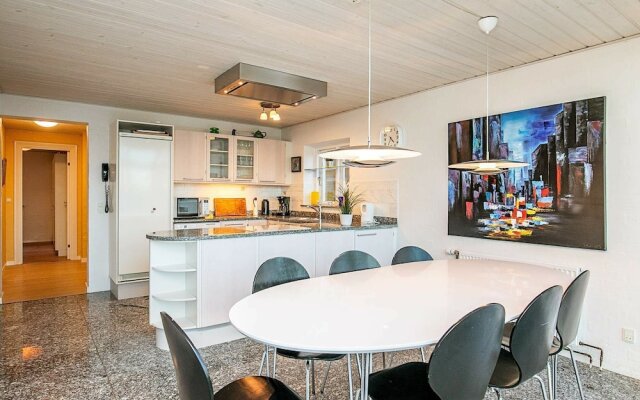 Gorgeous Holiday Home in Syddanmark Near Sea